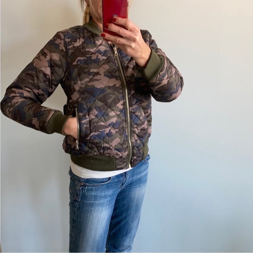 Quilted Camouflage Bomber Style Jacket - Picture 6 of 7
